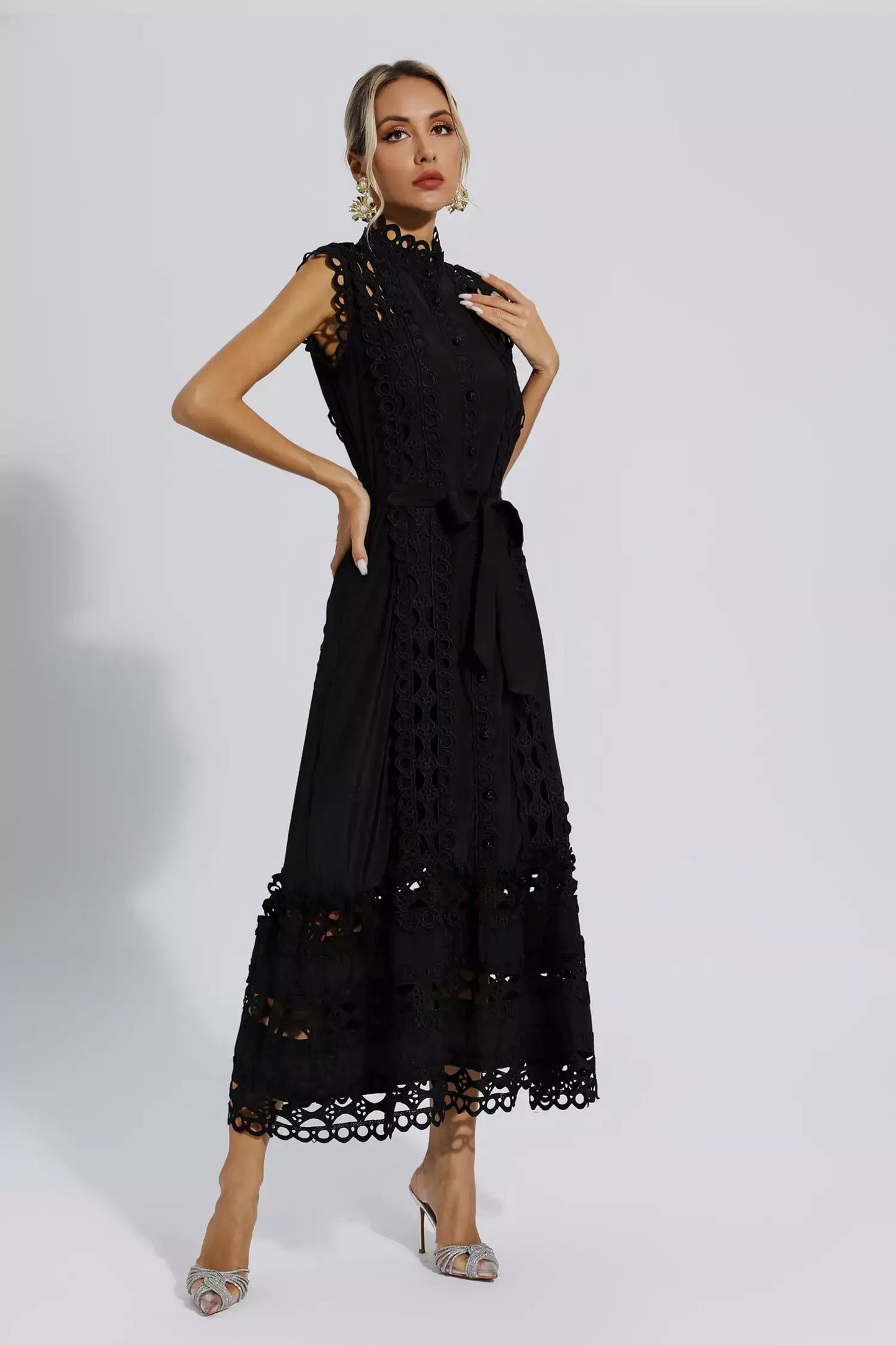 Kennedi Black Sleeveless Hollow Maxi Dress